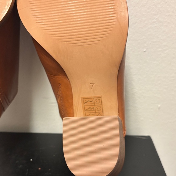 Madewell Harper Mule Tan Leather Loafers.  Brand New shoe and comfortable - Picture 9 of 13